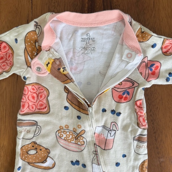 HonestBaby Pink and Cream One Piece Pajama, 100% Organic cotton, size 0-3M - Picture 3 of 4